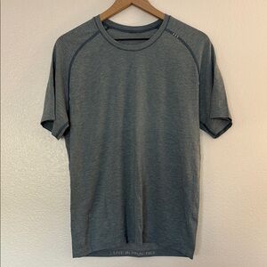 Lululemon Metal Vent Tech Shirt